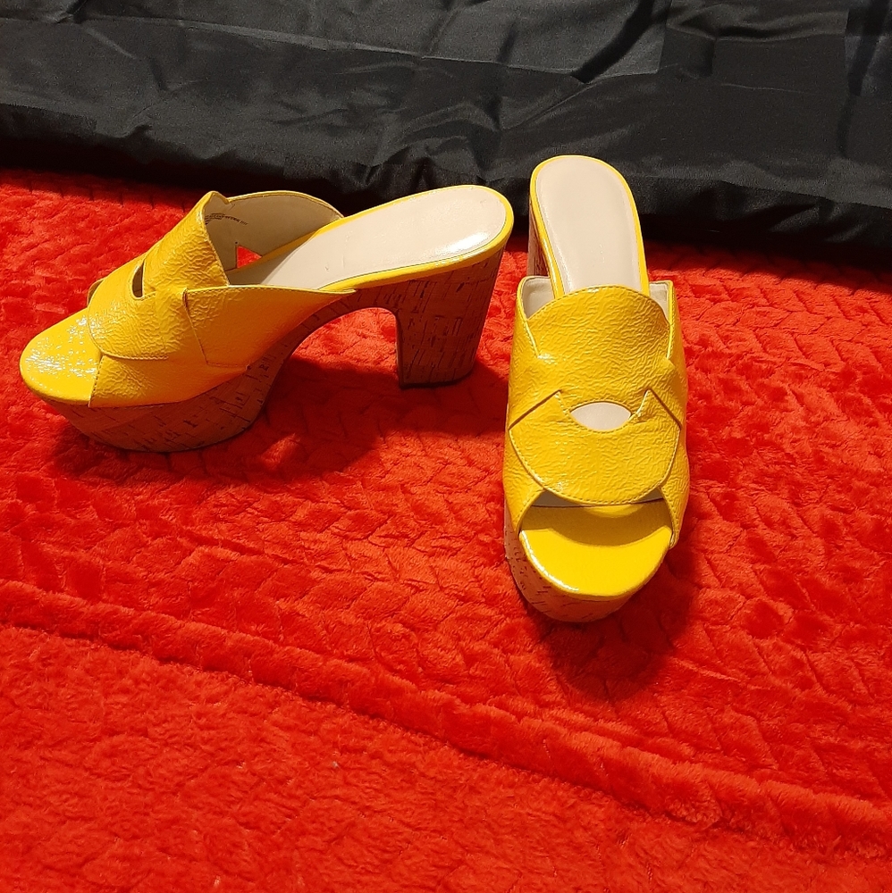 Clogs